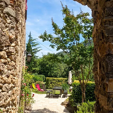 Holiday home Maison Charmante A Avec Piscine Partagee *